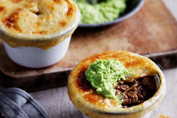 little beef and onion pot pies with mushy pies