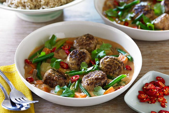 red thai meatball curry